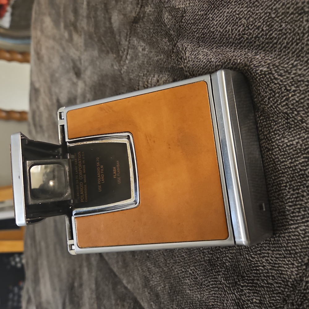 Polaroid Camera - Picture 2 of 7